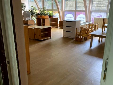 комерційна за адресою Євгена Коновальця вул. (Щорса), 32-Б