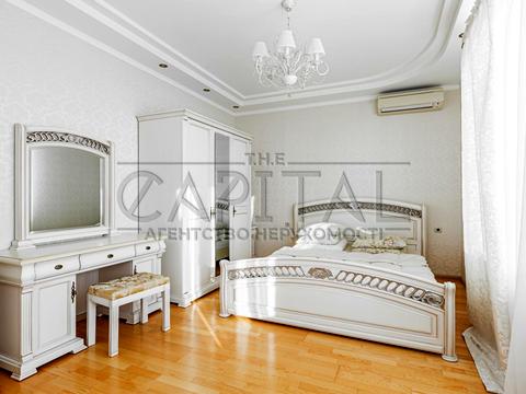 будинок за адресою с. Осещина, троянди, 3