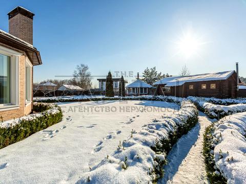 будинок за адресою с. Осещина, троянди, 3