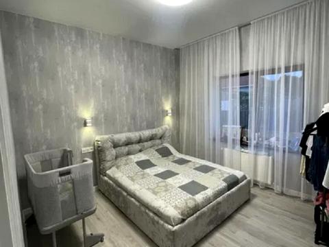 дом по адресу Місячний провулок