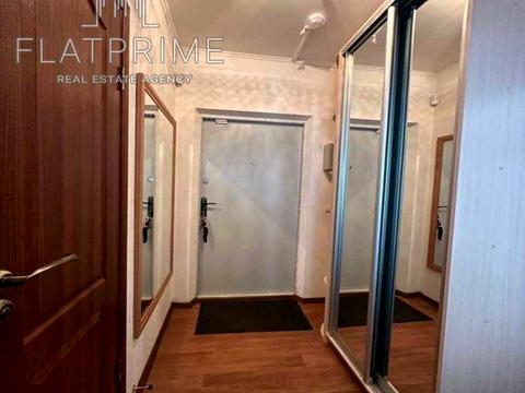 квартира за адресою Софії Русової вул., 7