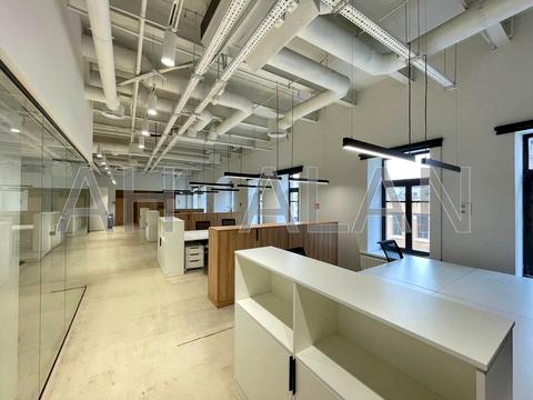 комерційна за адресою Басейна вул., 2