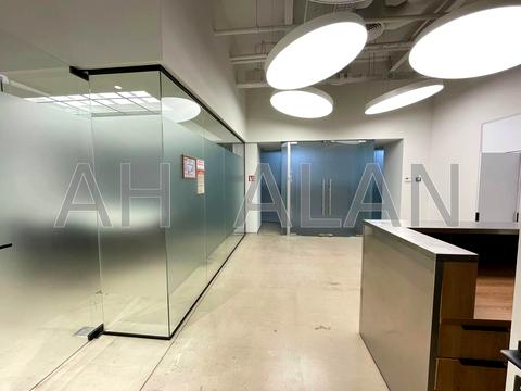 комерційна за адресою Басейна вул., 2