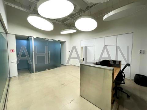 комерційна за адресою Басейна вул., 2