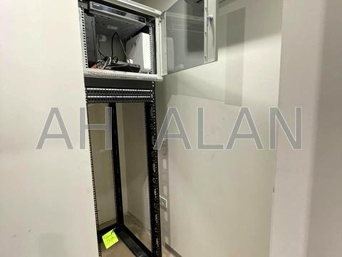 комерційна за адресою Басейна вул., 2