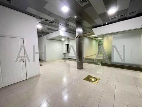 комерційна за адресою Басейна вул., 2