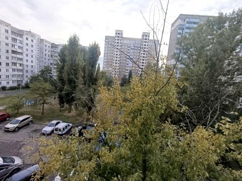 квартира за адресою Червоної Калини просп. (Володимира Маяковського), 37