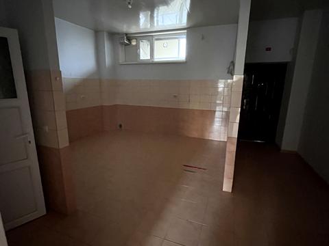 комерційна за адресою Небесної Сотні вул. (Руднєва), 32