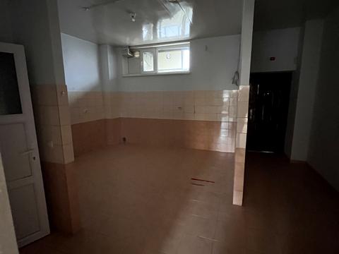 комерційна за адресою Небесної Сотні вул. (Руднєва), 32