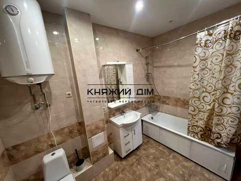 квартира по адресу Драгоманова ул., 2