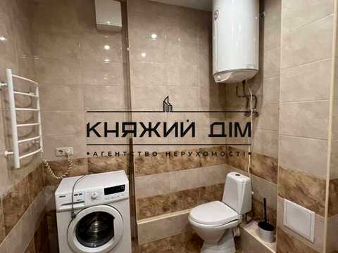 квартира по адресу Драгоманова ул., 2