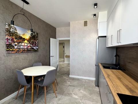 квартира за адресою Костанді вул., 104