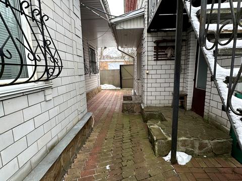 будинок за адресою Конотоп, Леся Курбаса, 5