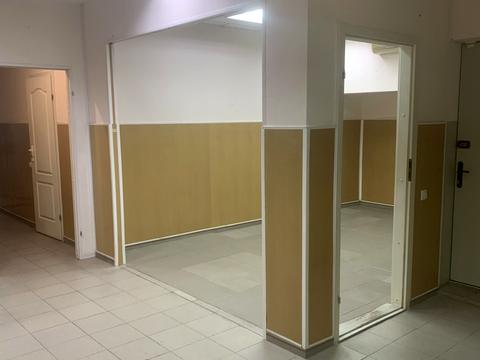 комерційна за адресою Раїси Окіпної вул., 4