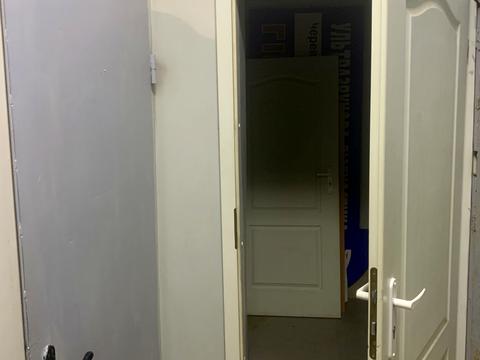 комерційна за адресою Раїси Окіпної вул., 4