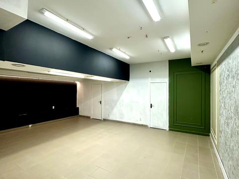 коммерческая по адресу Героев Майдана ул. (Червоноармейская), 160