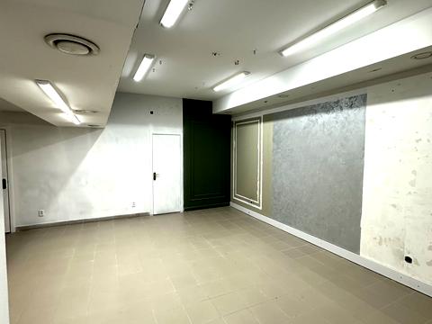 коммерческая по адресу Героев Майдана ул. (Червоноармейская), 160