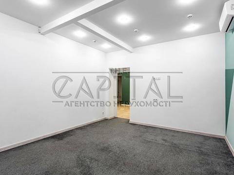 комерційна за адресою Київ, Оболонська набережна вул., 19