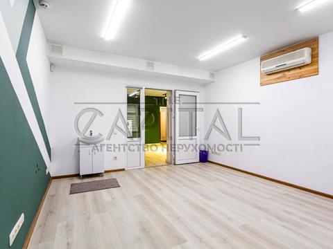 комерційна за адресою Київ, Оболонська набережна вул., 19