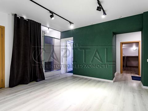 комерційна за адресою Київ, Оболонська набережна вул., 19