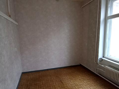 комерційна за адресою Батумська вул., 11