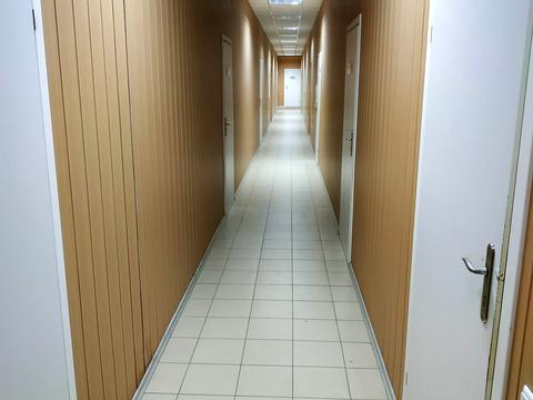 комерційна за адресою Батумська вул., 11