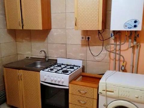 квартира за адресою Марії Башкірцевої вул., 33 к1