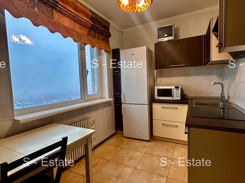 квартира за адресою Ахсарова вул., 1