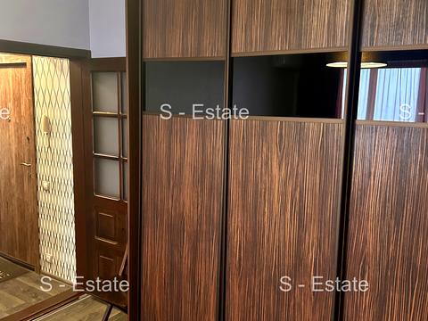 квартира за адресою Ахсарова вул., 1