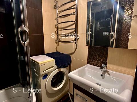 квартира за адресою Ахсарова вул., 1