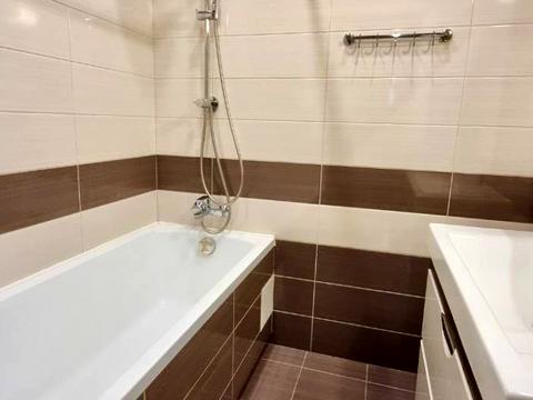 квартира за адресою Мальовнича вул. (Скворцова), 4а