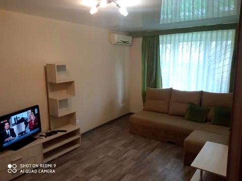 квартира за адресою Алана Шепарда вул. (Суворова), 15