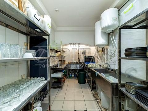 комерційна за адресою Тараса Шевченка бульв., 2