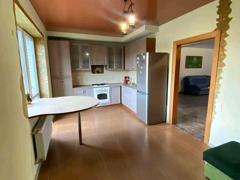 будинок за адресою поліська