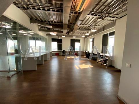 комерційна за адресою Київ, Дегтярівська вул., 27