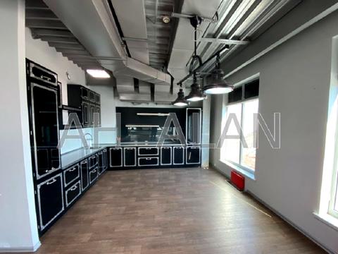 комерційна за адресою Київ, Дегтярівська вул., 27