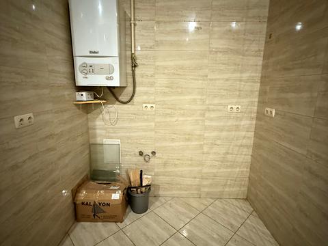 комерційна за адресою Івана Франка вул., 78