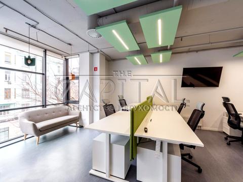 комерційна за адресою Паньківська вул., 14