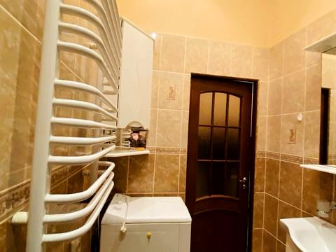 квартира по адресу Степана Бандеры ул., 1