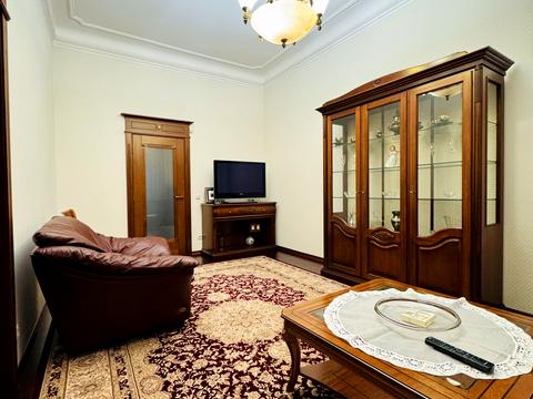 квартира за адресою Гетьмана Петра Дорошенка вул. (Жовтнева), 19