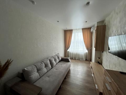 квартира за адресою Академіка Заболотного вул., 1-Б