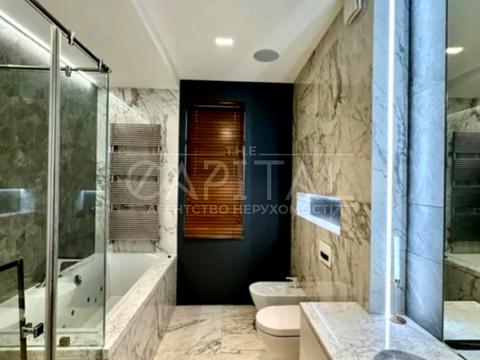 будинок за адресою Набережна