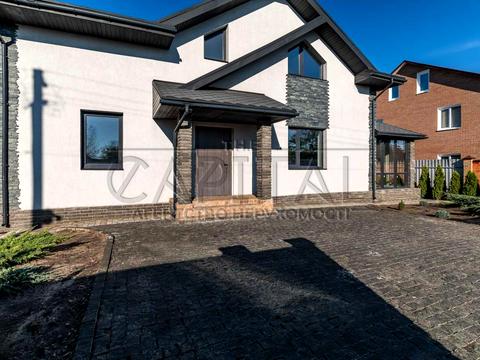 будинок за адресою Броварський