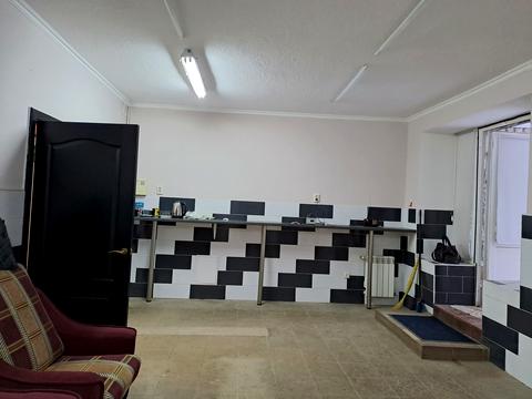 комерційна за адресою Чернівецька вул., 53