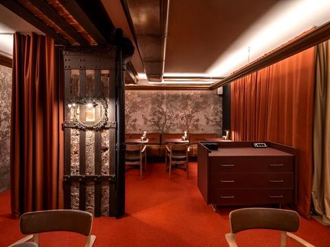 комерційна за адресою Січових Стрільців вул. (), 12