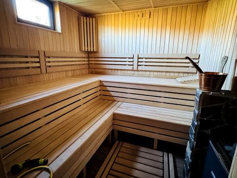 будинок за адресою с. Задільське, Івана Франка вул.