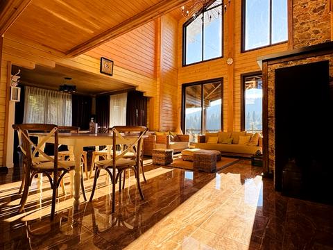 будинок за адресою с. Задільське, Івана Франка вул.