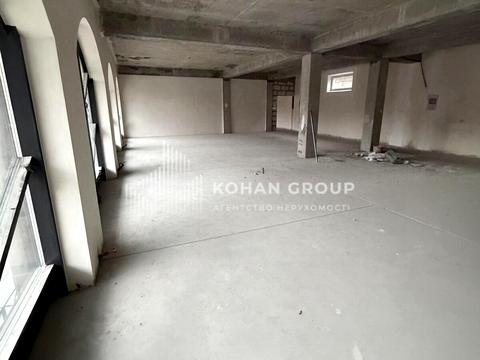 комерційна за адресою Подільська вул., 70