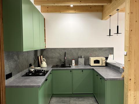 дом по адресу Карпатская ул.