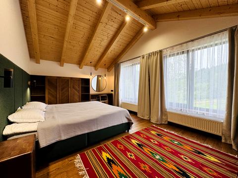 дом по адресу Карпатская ул.